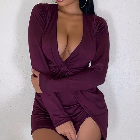 Fashion Nova Egg Plant Purple Low Cut Deep Long Sleeve Slit Mini Dress - Picture 1 of 6
